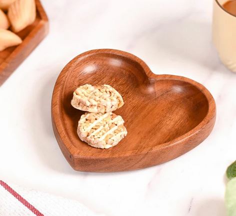 "Acacia Wood Heart Dessert Plate"
